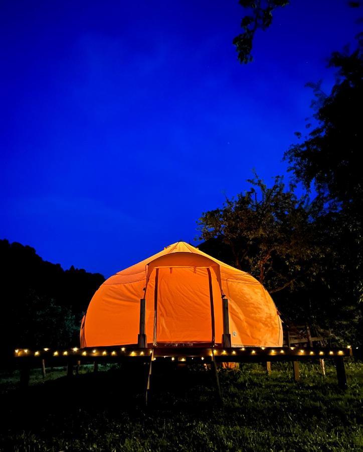 Hotel Flore'S Garden Glamping Bran  Zewnętrze zdjęcie