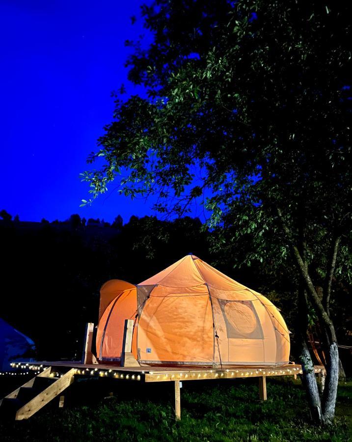 Hotel Flore'S Garden Glamping Bran  Zewnętrze zdjęcie
