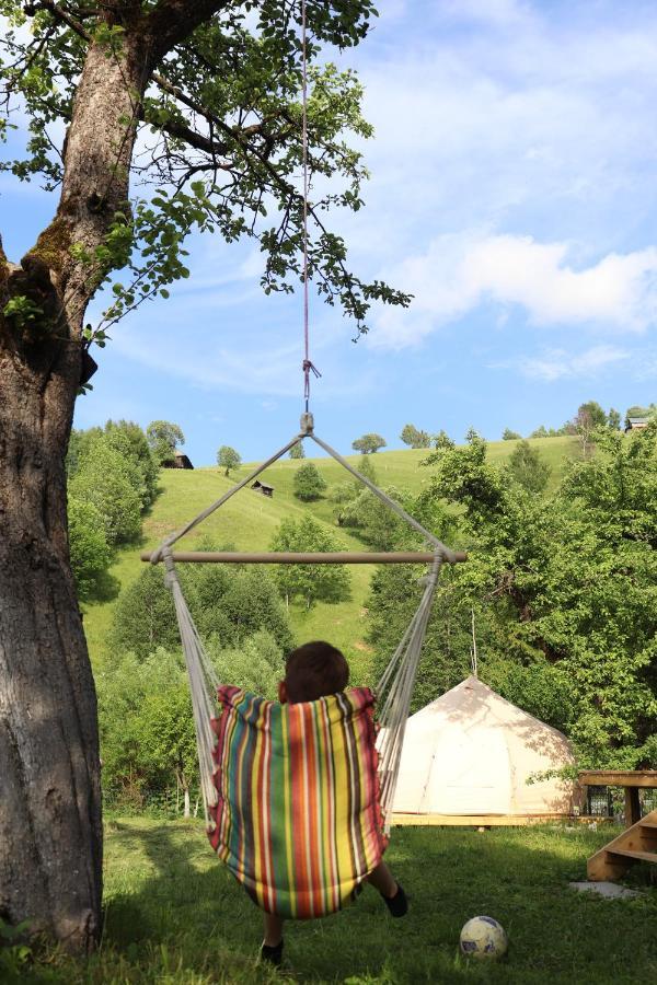Hotel Flore'S Garden Glamping Bran  Zewnętrze zdjęcie