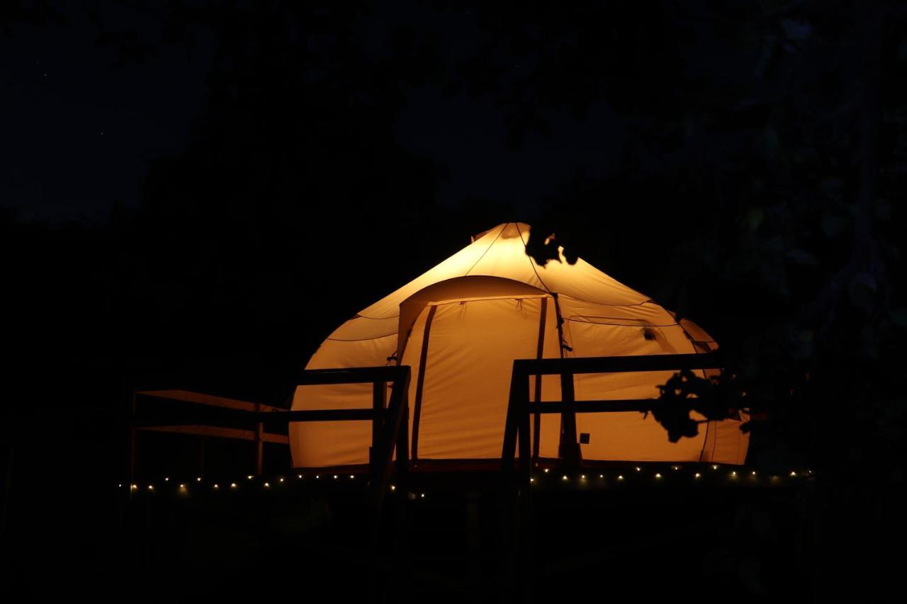Hotel Flore'S Garden Glamping Bran  Zewnętrze zdjęcie