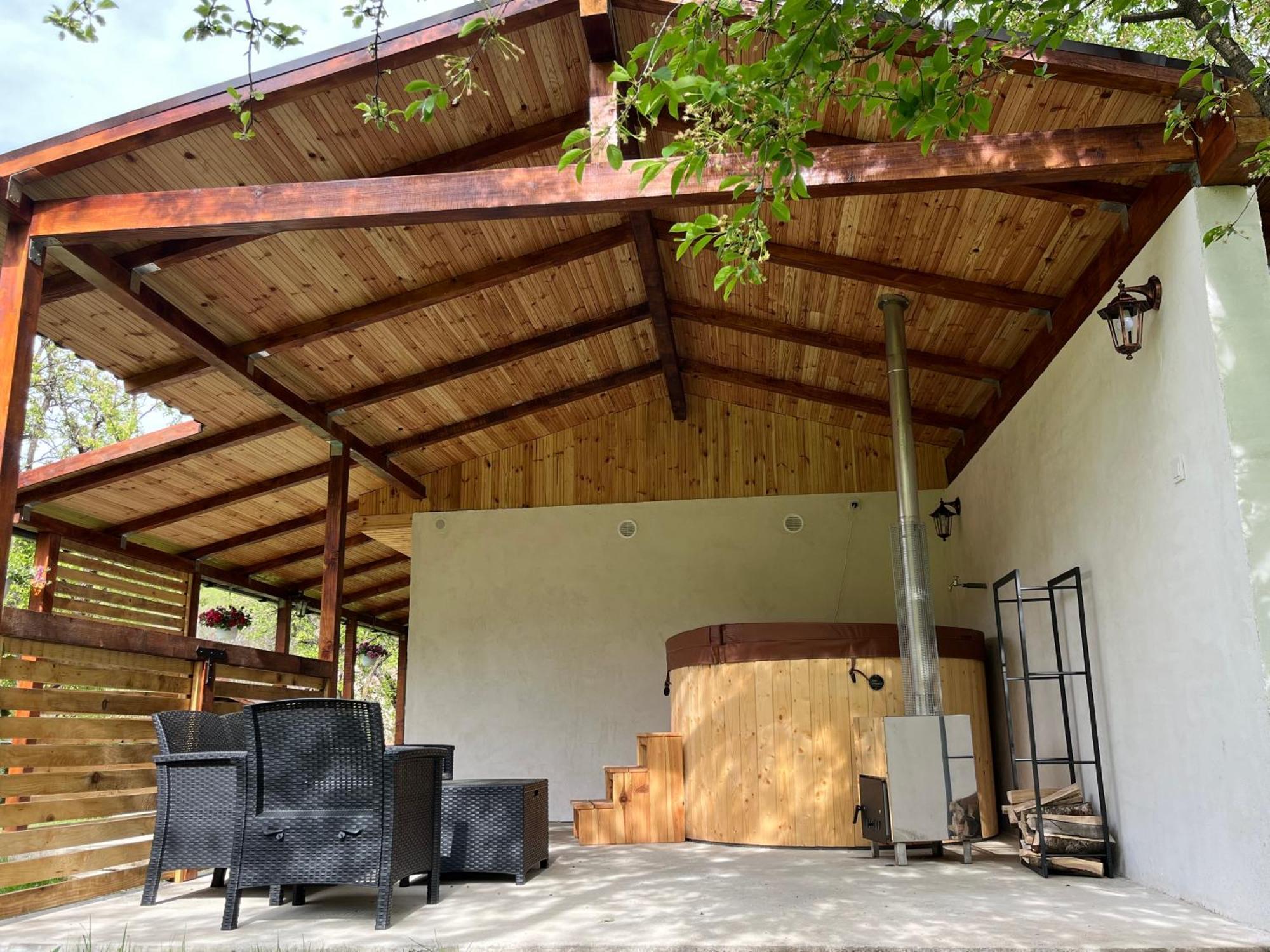 Hotel Flore'S Garden Glamping Bran  Zewnętrze zdjęcie
